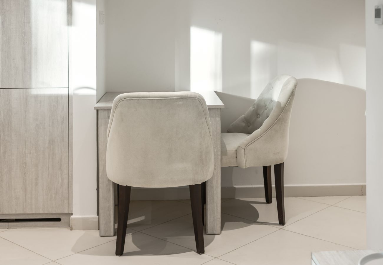 Apartment in Dubai - Seven Palm One bedroom