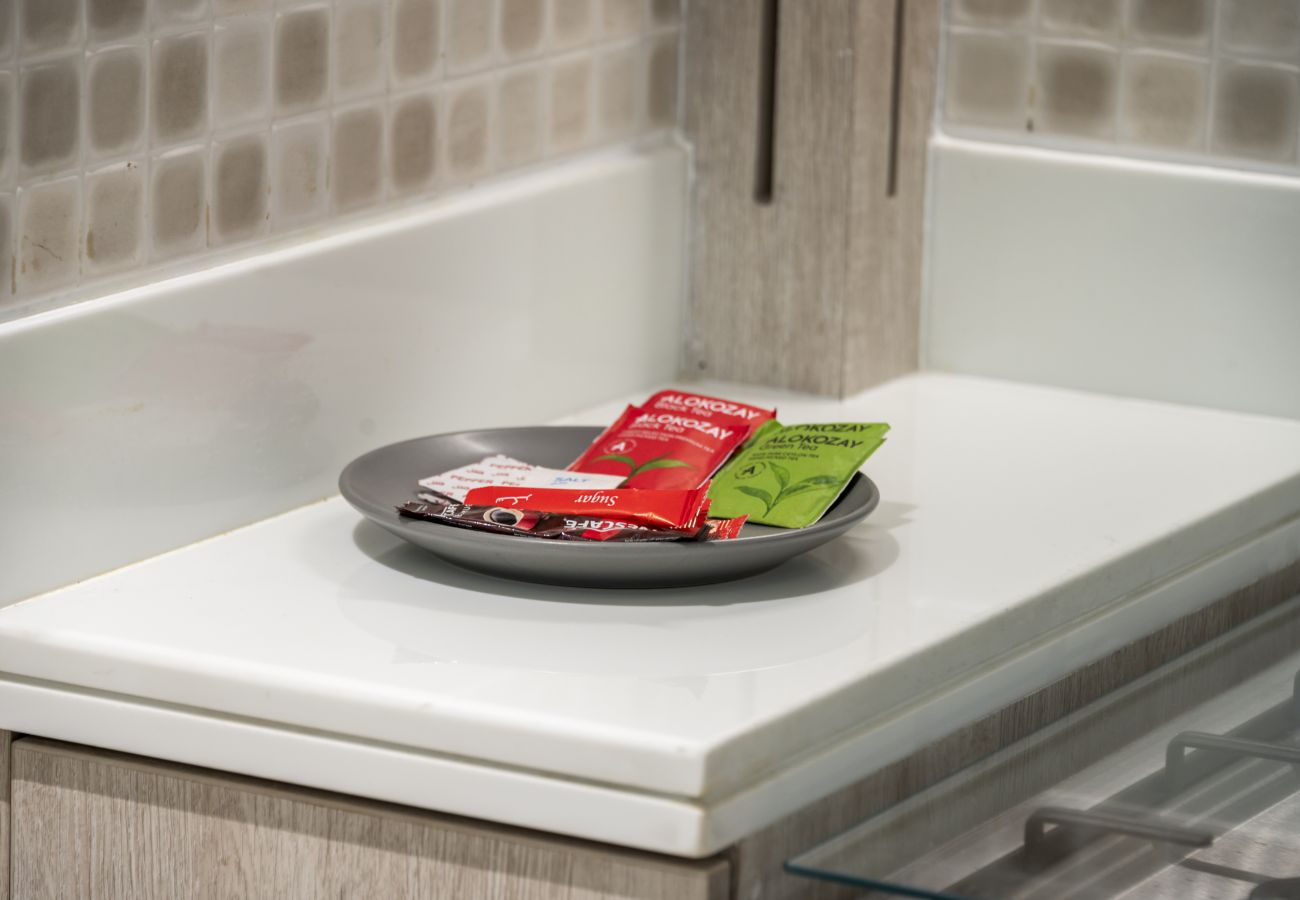 Apartment in Dubai - Seven Palm One bedroom