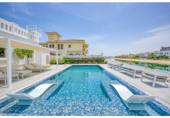 Villa in Dubai - Signature Palm Villa