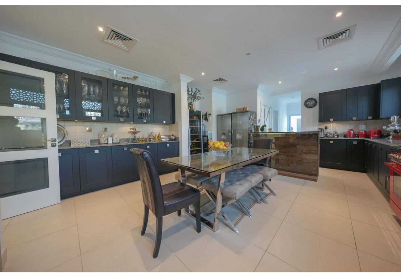 Villa in Dubai - Signature Palm Villa