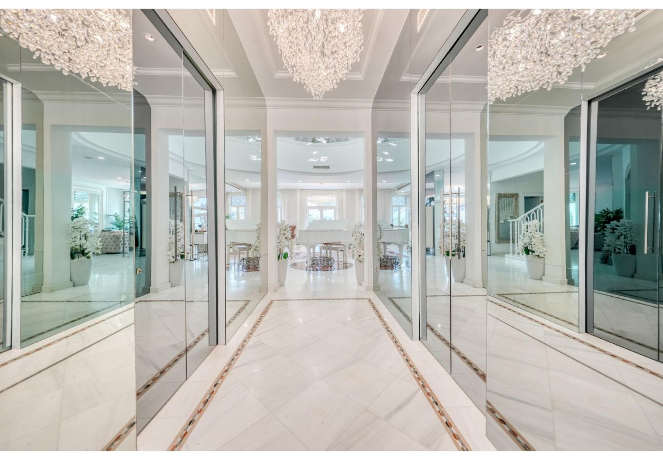 Villa in Dubai - Signature Palm Villa