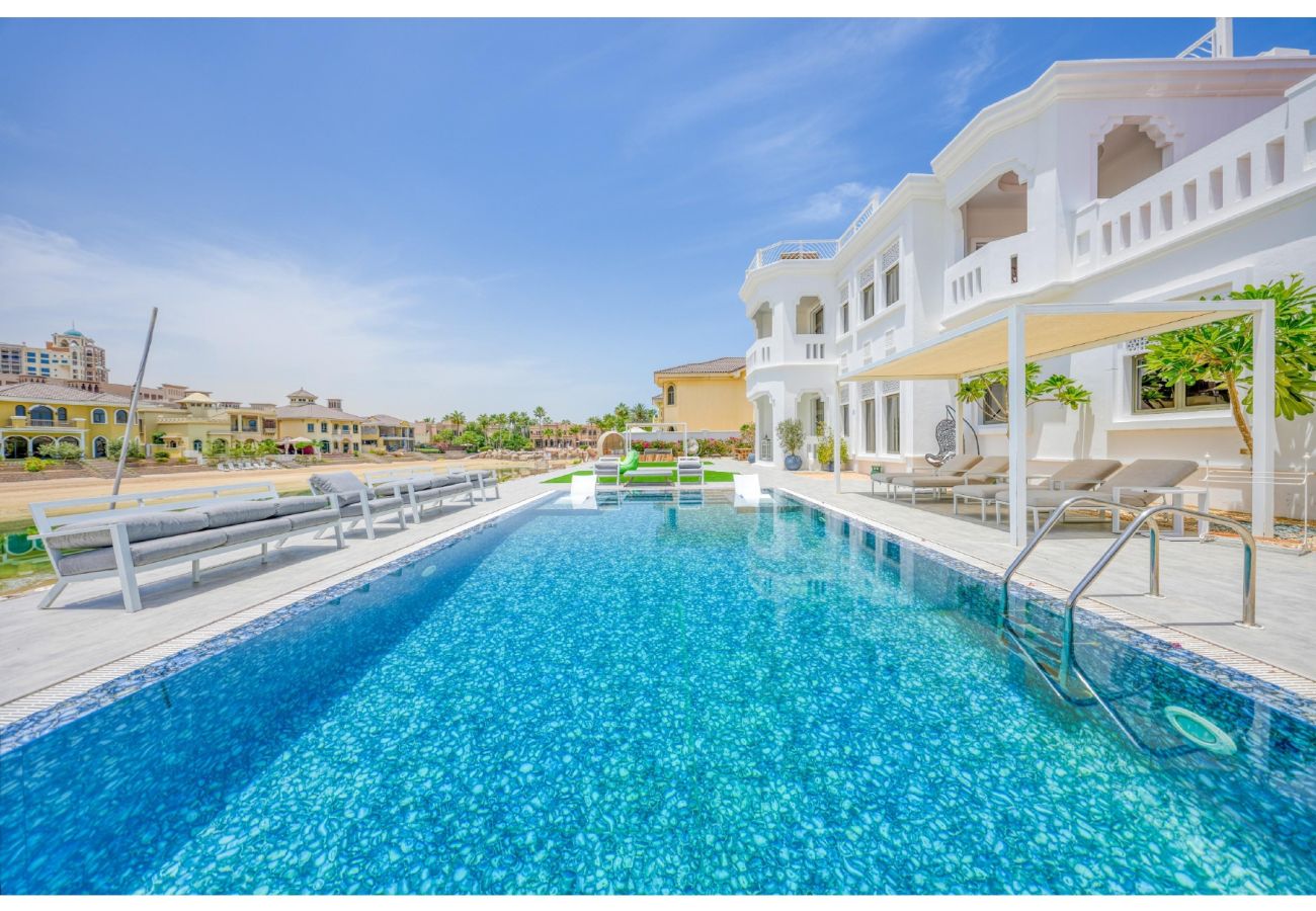 Villa in Dubai - Signature Palm Villa