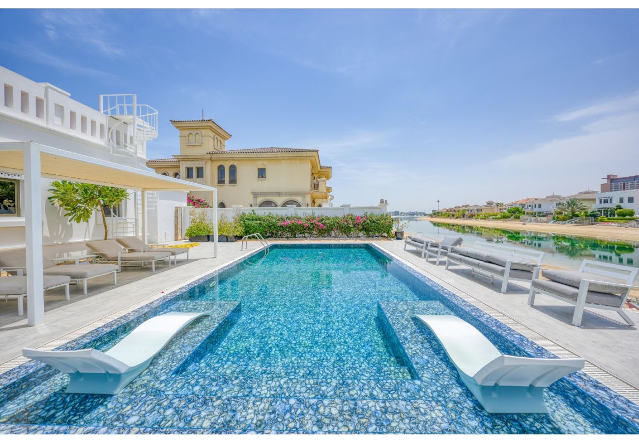 Villa in Dubai - Signature Palm Villa