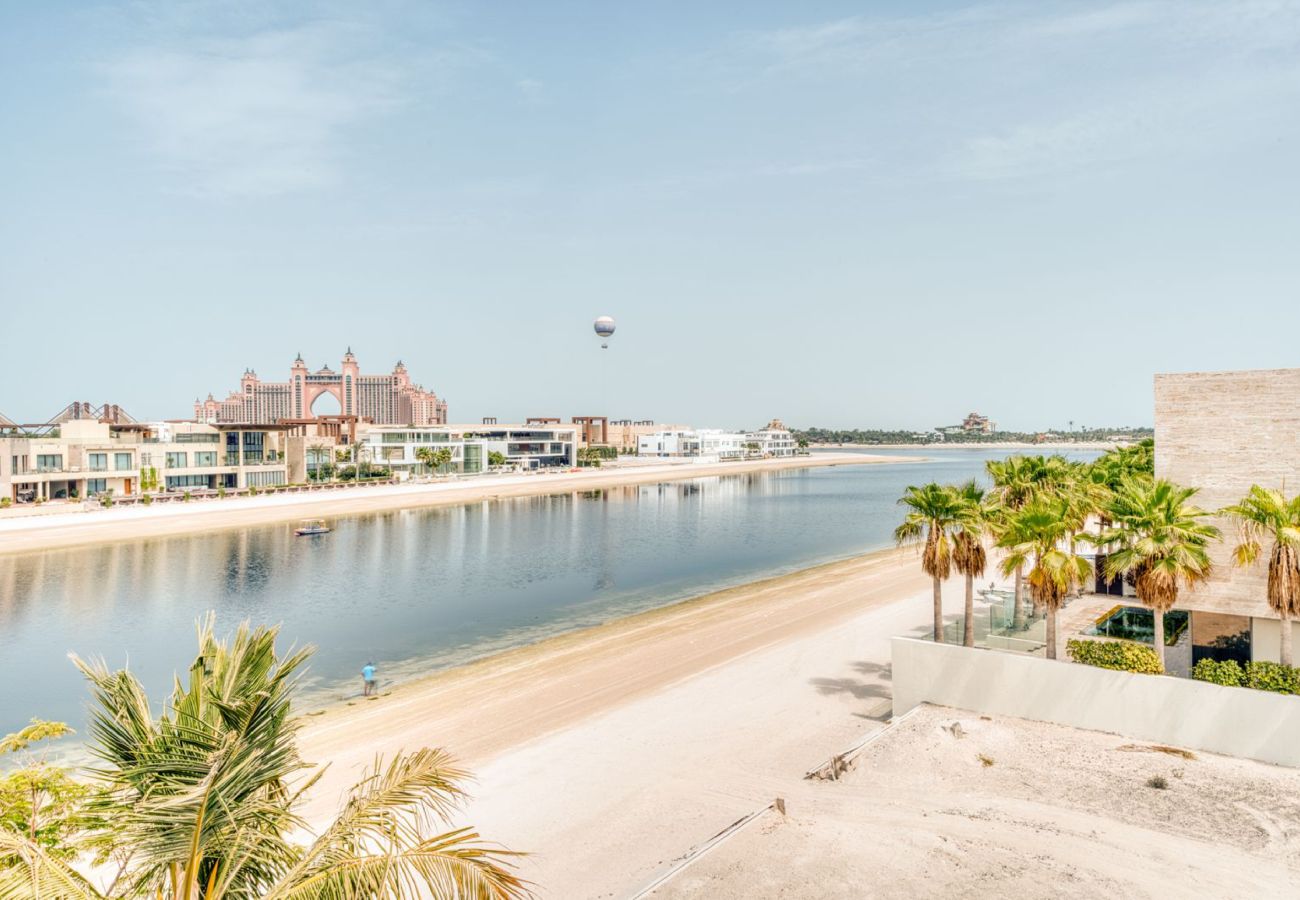 Villa in Dubai - Signature Palm Villa