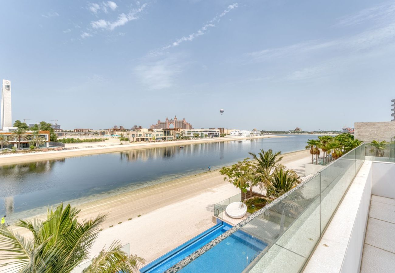 Villa in Dubai - Signature Palm Villa