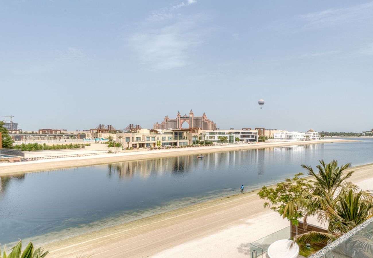 Villa in Dubai - Signature Palm Villa