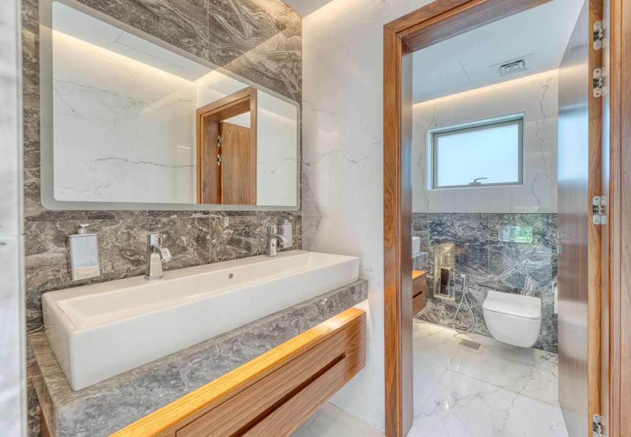 Villa in Dubai - Signature Palm Villa