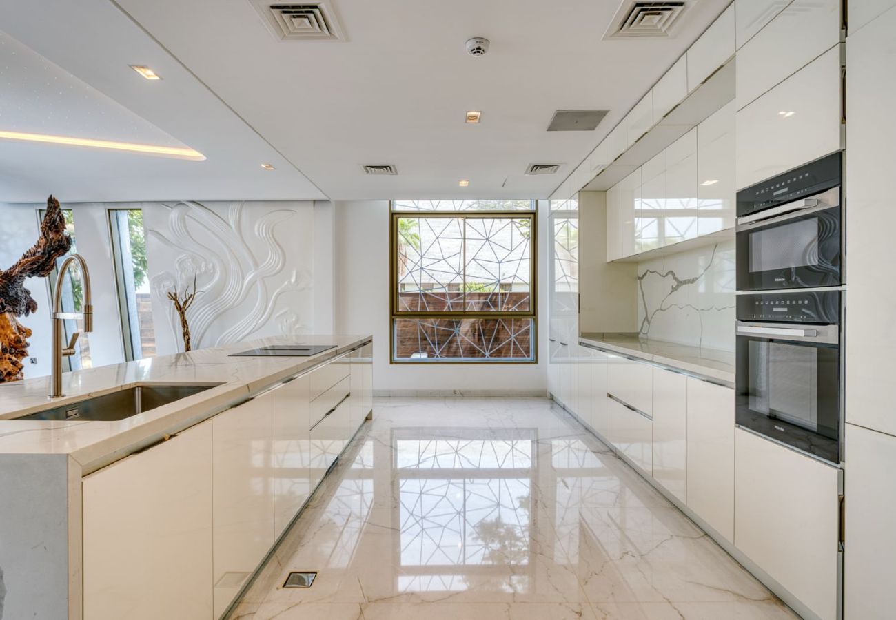 Villa in Dubai - Signature Palm Villa