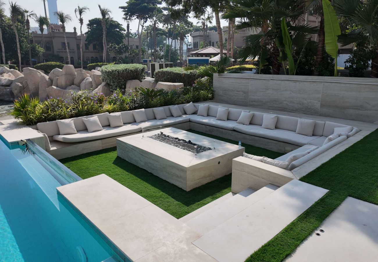 Villa in Dubai - Signature Palm Villa