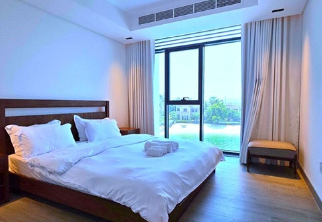 Villa in Dubai - Frond G4